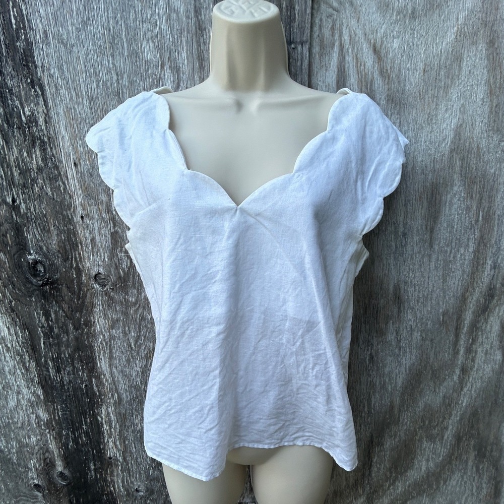 & Other Stories Blouse Linen Scallop Neck Cap Sleeve Paris Atelier Minimalist